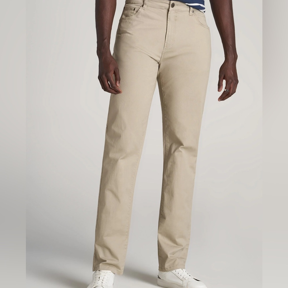 Old Navy Men's ultimate loose built in flex Khaki Straight pants